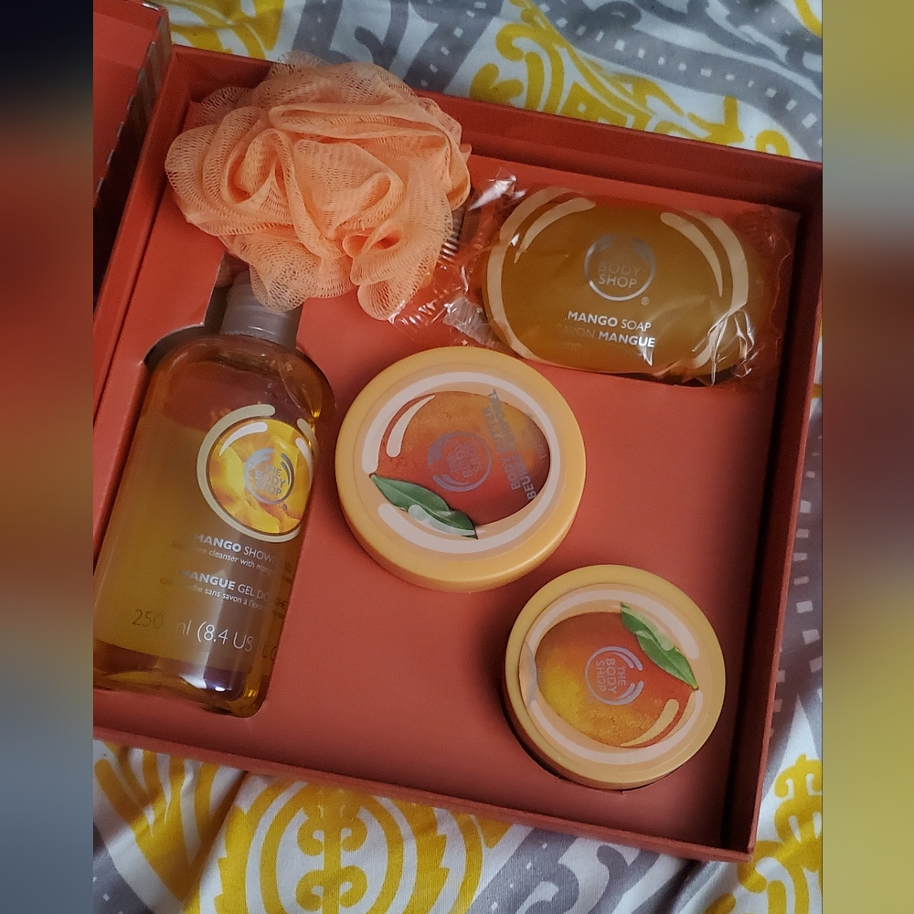 The body Shop Mango gift set NEW